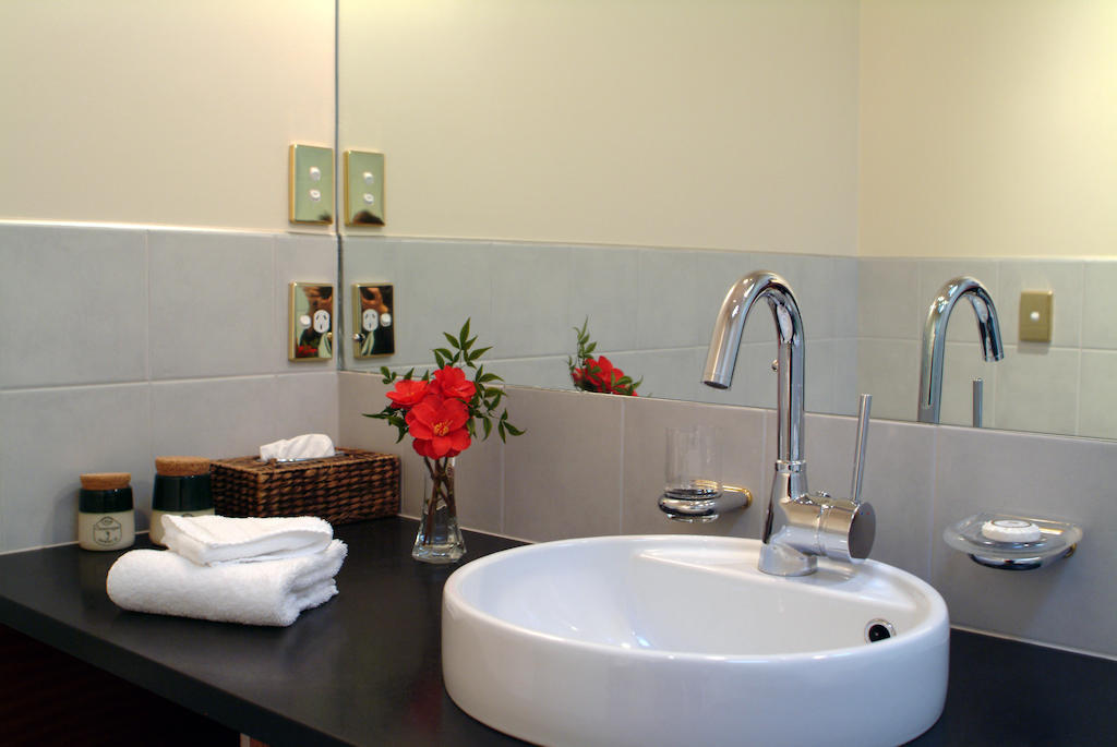 Suite 1,68270837:JPEG