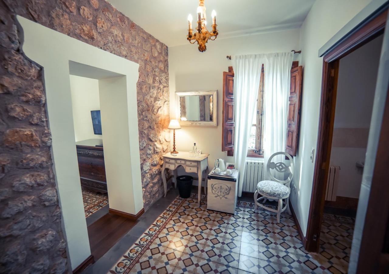 Double Room,1011339283:JPEG