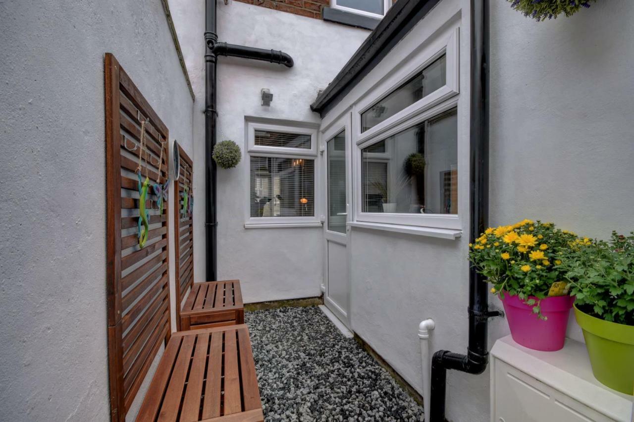 Holiday Home,863551265:JPEG