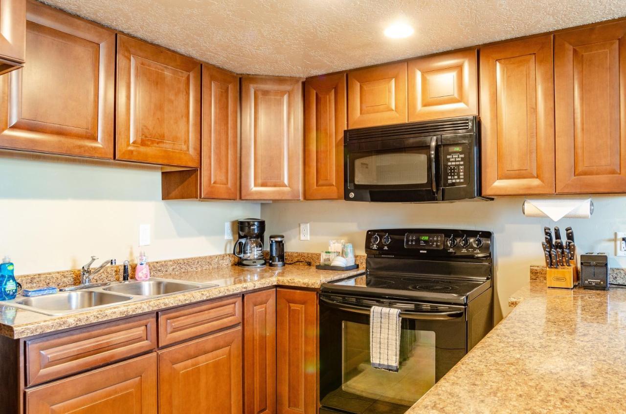 King Suite with Kitchen
