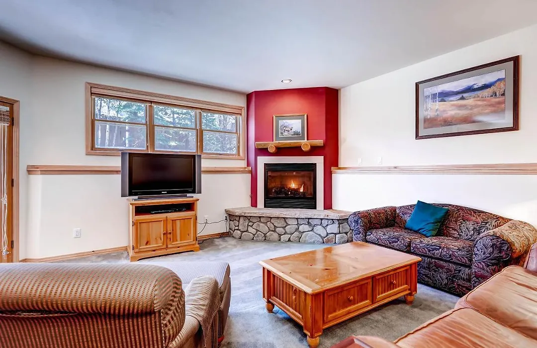Corral At Breckenridge #103E - Private Hot Tub - Close To Town-1