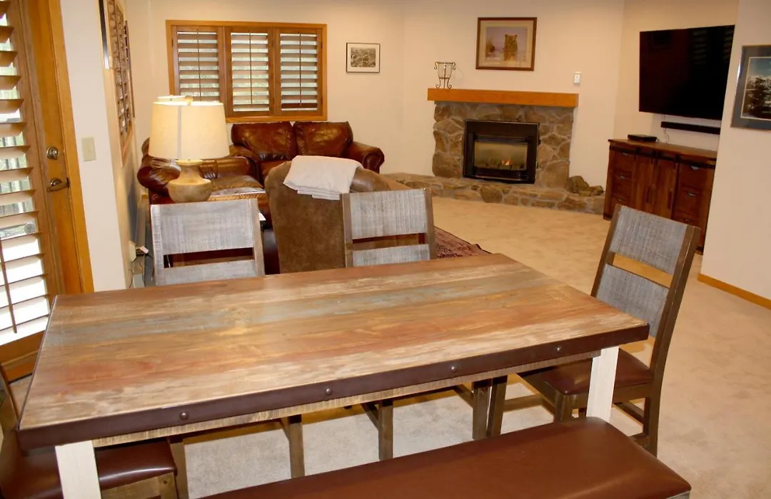 Woods Manor #302-A - Close To Main Street - Access To Indoor Hot Tub And Shuttle-1