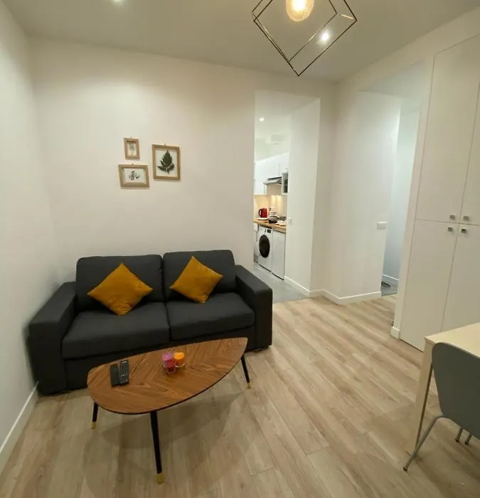 Alex'S House-1