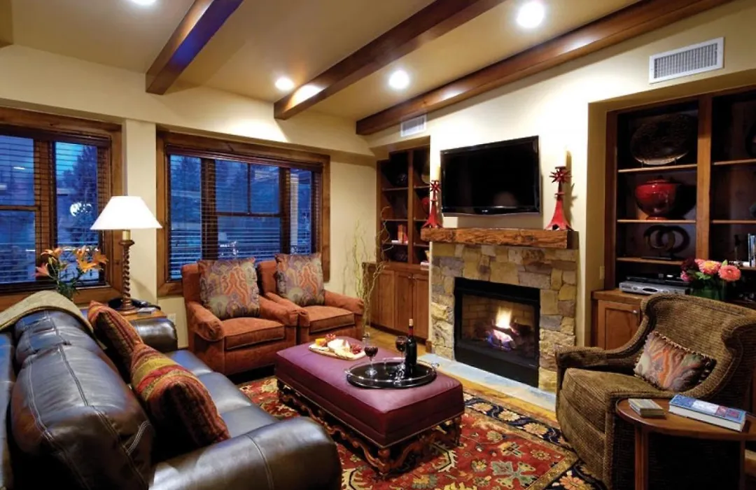 Innsbruck Aspen Deluxe Two-Bedroom Suite 1 W/ Hot Tub, Centrally Located-1