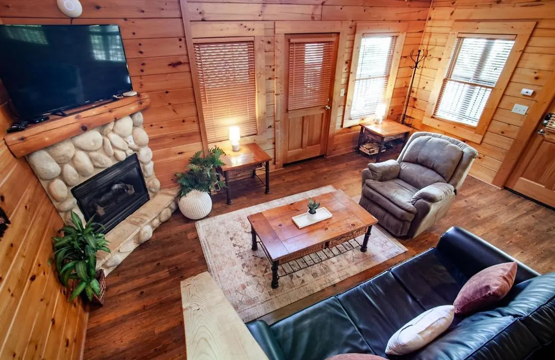 Stairway To Heaven - Hot Tub, Pool, Prime Location-1