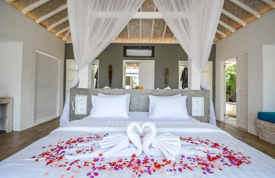 Mahi Mahi Villa & Suites-1