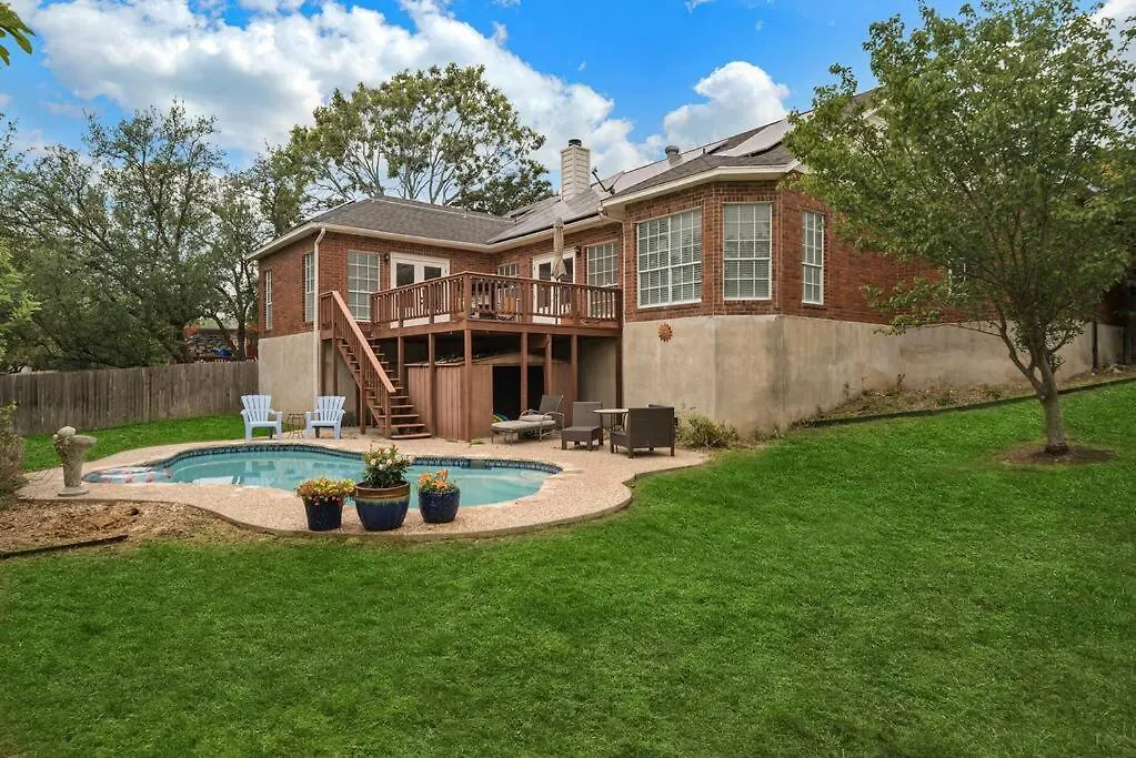 Stone Oak Oasis With Private Pool And Grill!-1