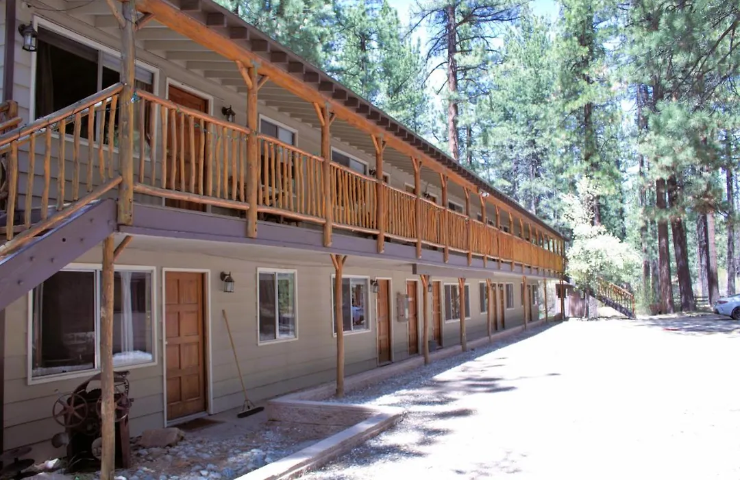 Goldmine Lodge-1