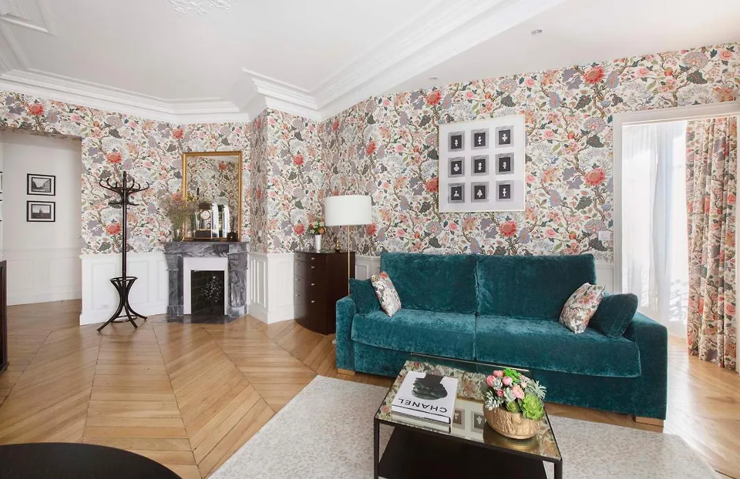 Le Beau Marais - Luxury Apartments, Air Cond, Lift-1
