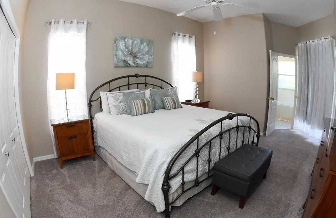 Tuscan Hills 4 Bedroom Pool Home W Game Room-1