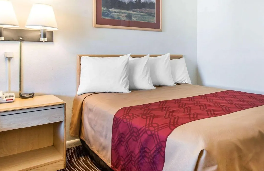 Econo Lodge Colorado Springs Downtown-1