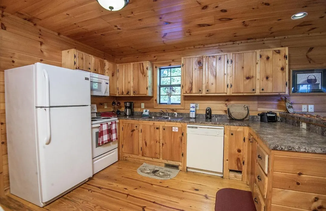 Dunder Mountain Views Cabin Retreat Cabin-1