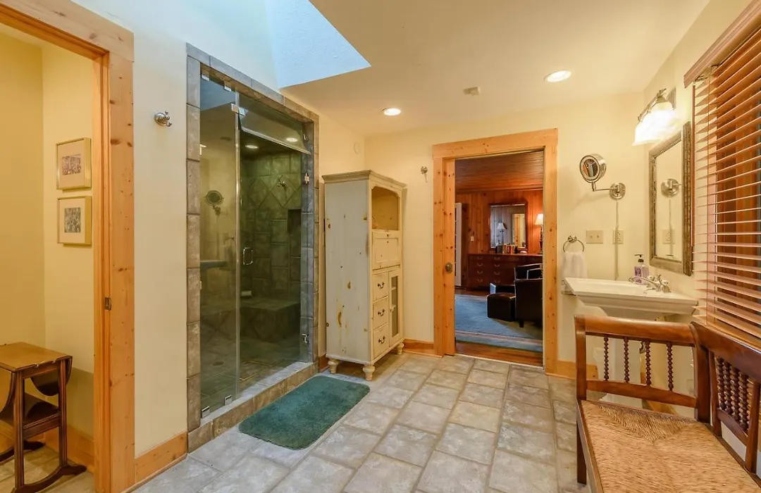 Graystone Cottage-1
