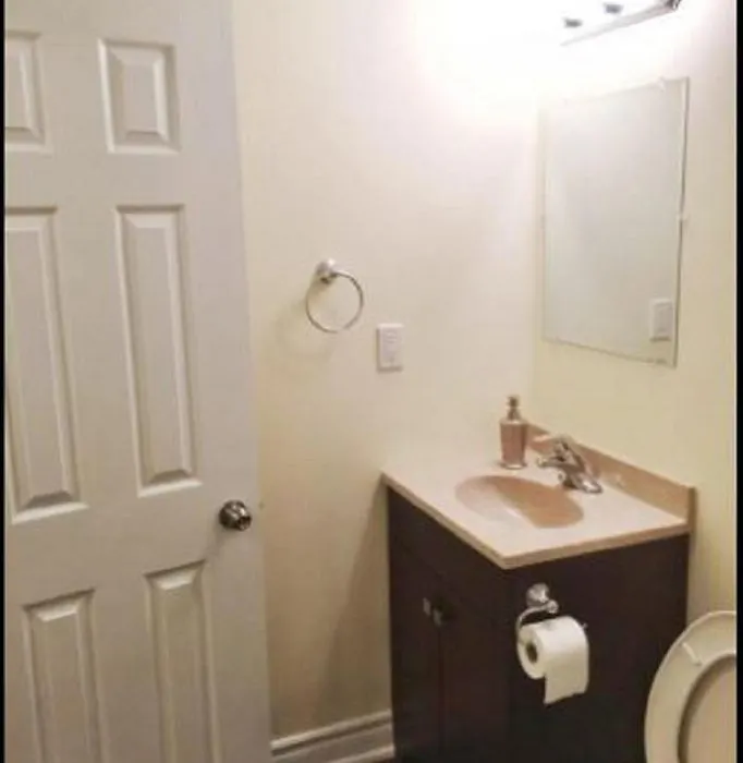 Cozy Room With Private Bathroom-1