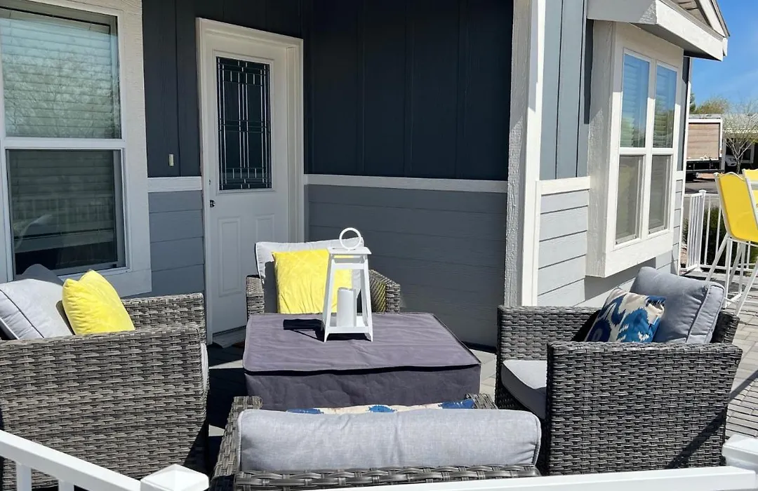 Monte Vista Village Resort Mesa 3 Bed 2 Bath Age Restricted Must Be 55 Or More-1