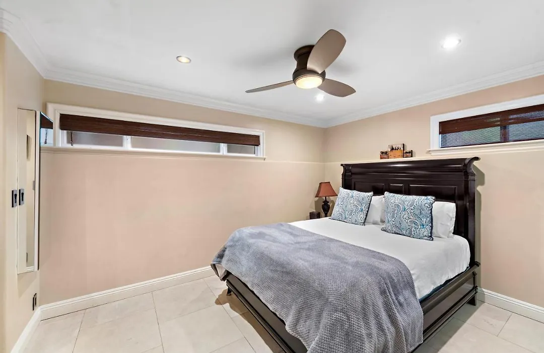 Ocean View Villa, Walk To Main Beach, Easy Beach Access-1