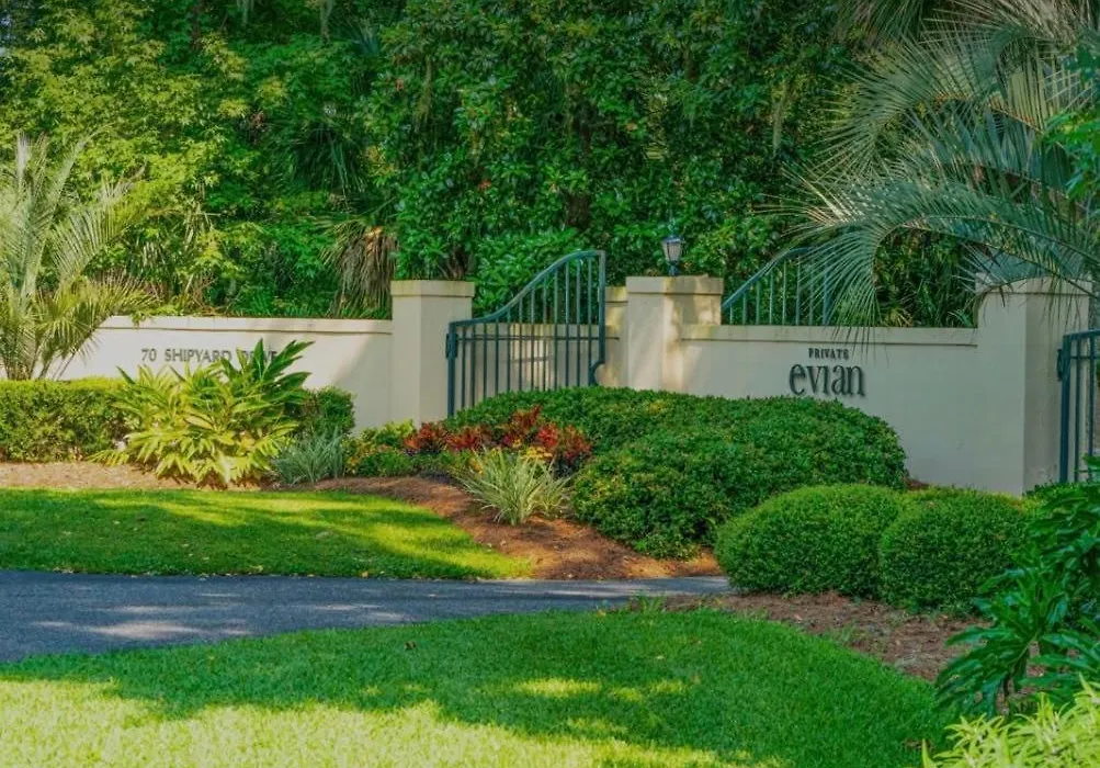 Nice Kitchen King Bed In Master Bikes & Beach Gear Included Free Shipyard Beach Parking Pass-1