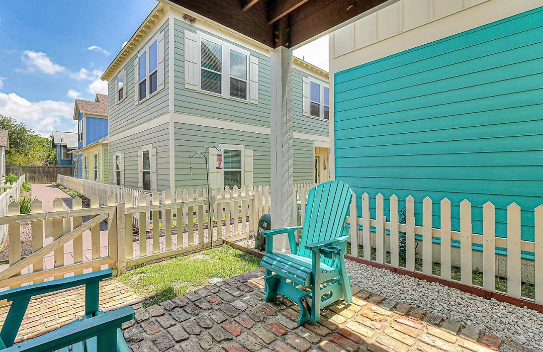 Sail Away Cottage-1