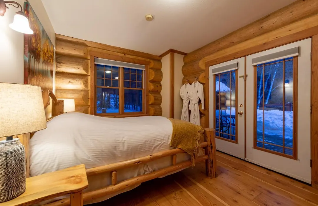 Moberly Lodge-1