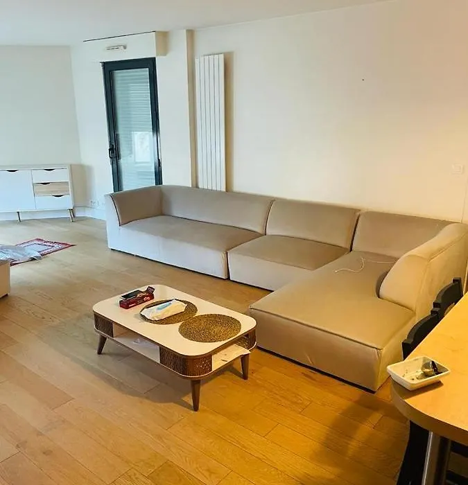 Eiffel Tower Apartment-1