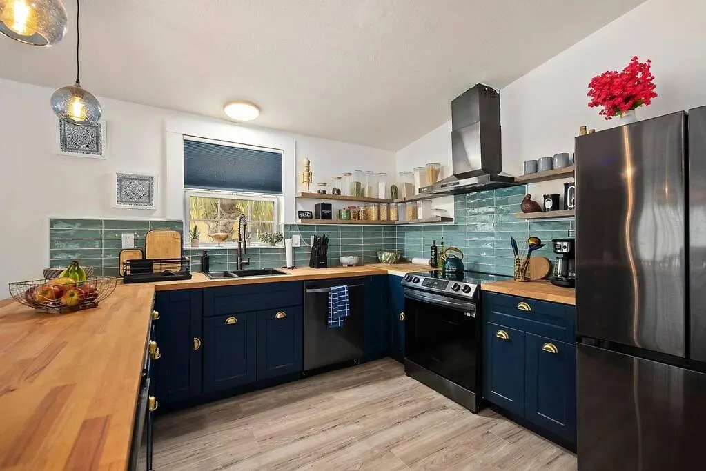 Cute 4Br House In Downtown Wpb-1