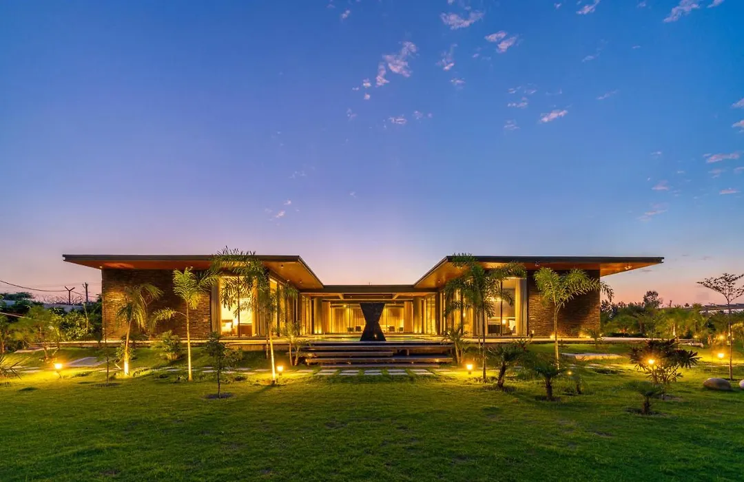 Stayvista'S Anantam - Exquisite 4Br With Huge Swimming Pool Villa In Delhi-1