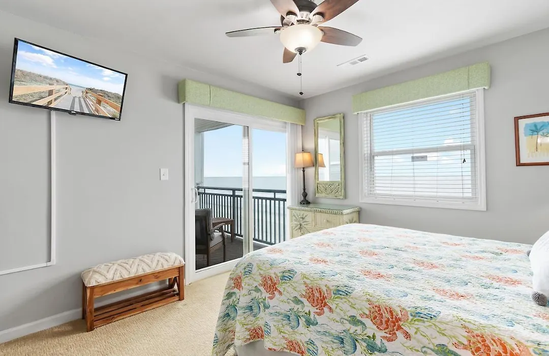 Dolphin Cove Unit 3F-1