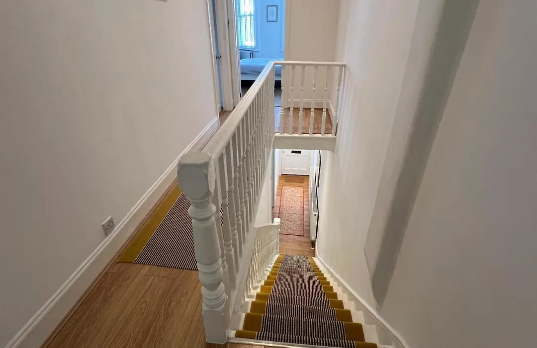 4 Bed House 10 Min Walk To Tube-1
