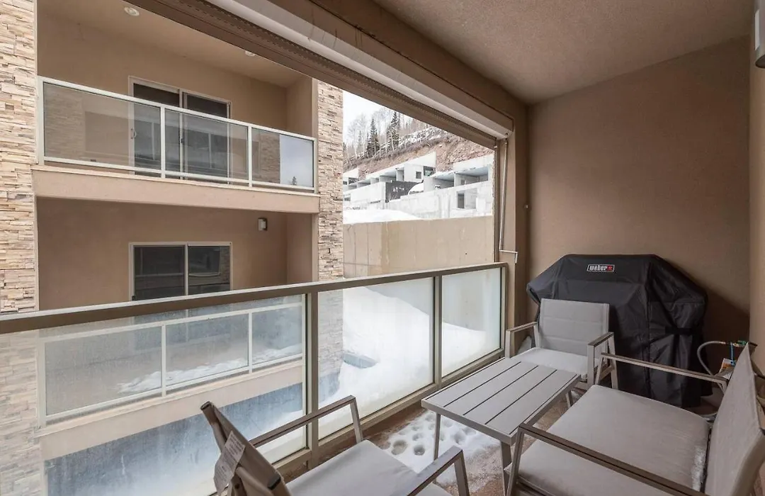 The Lofts #9D - Right By Ski Lifts With Private Hot Tub-1