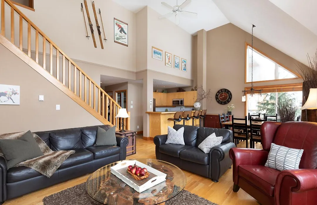Alpine Greens 8 | Bright Townhome Near Blackcomb, Walk Or Shuttle To Skiing, Secure Parking-1