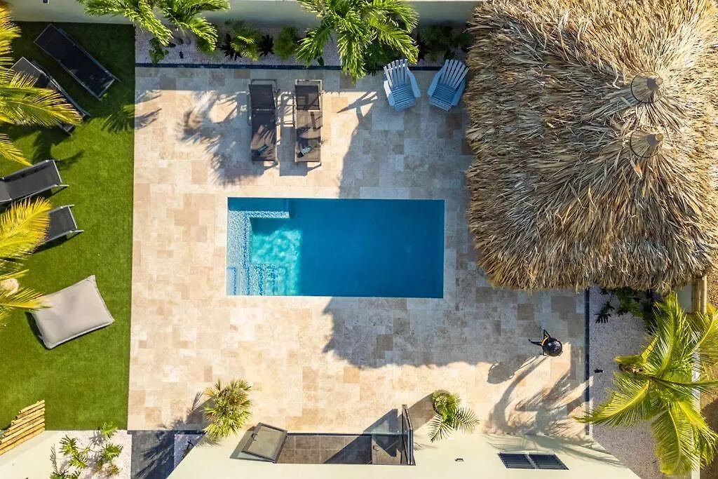 Villa Mambo Royale-1