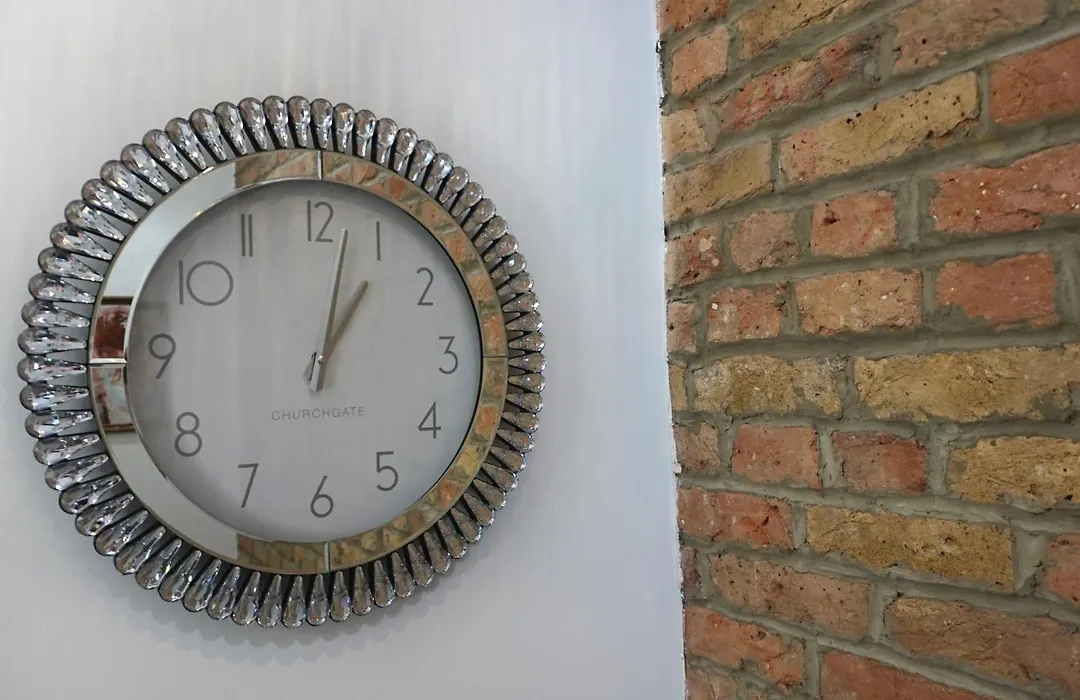 Luxury London House Sleeps 13, 2 Minutes To Metro-1