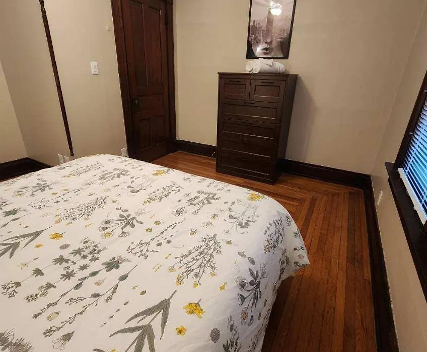 Cleneay #1 Private 3 Bed Near Xavier & Downton-1