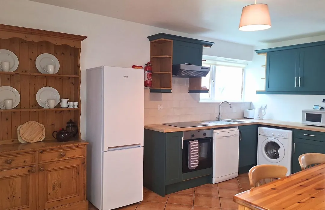 Dingle Harbour Cottages 3 Bed - Sleeps 6 Type A By Trident Holiday Homes-1