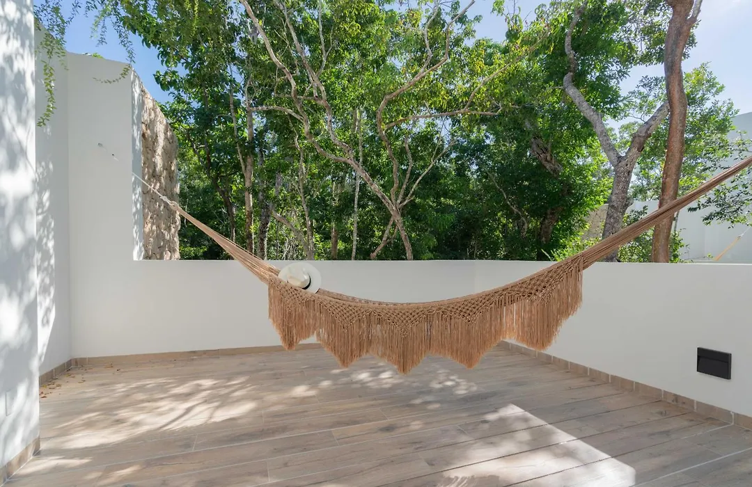 Twelve O'Clock - Luxury Villas-1