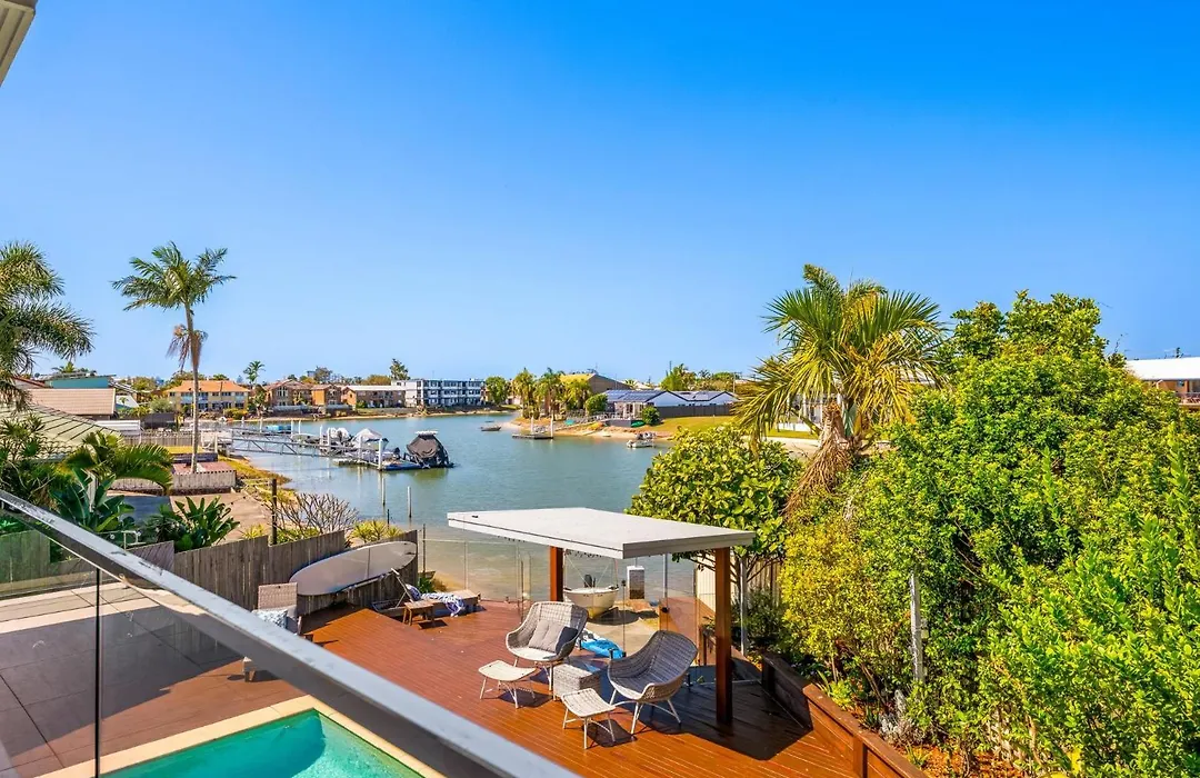 Luxurious Waterfront 5 Bedroom Coastal Retreat On Amarina-1