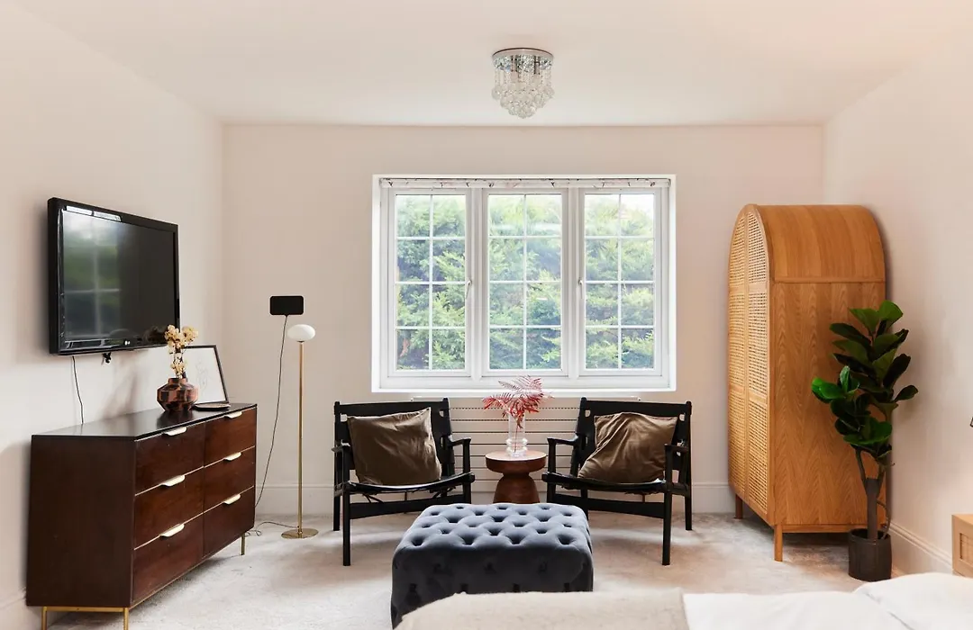 The Redbridge Sanctuary - Spacious 3Bdr House With Garden-1