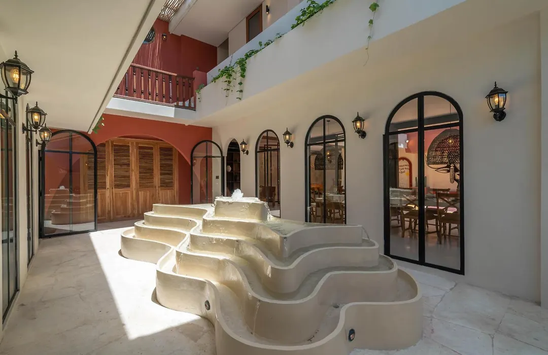 Casa Galicia - Spacious Central 7Br Villa, Pool & Sunset Rooftop-1