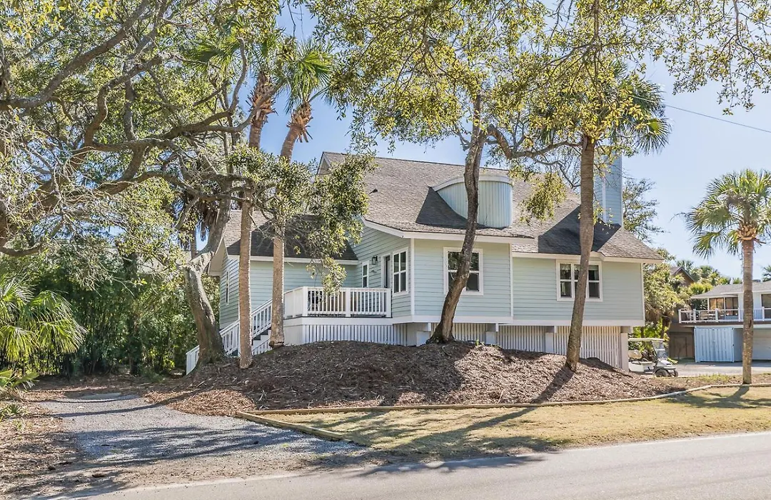 Newly Renovated Short Walk To Beach And Beach Club - Sleeps 12-1
