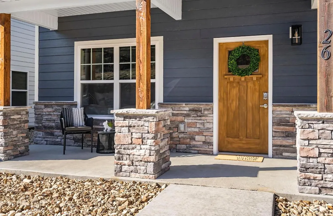 Lakeshore Living-1