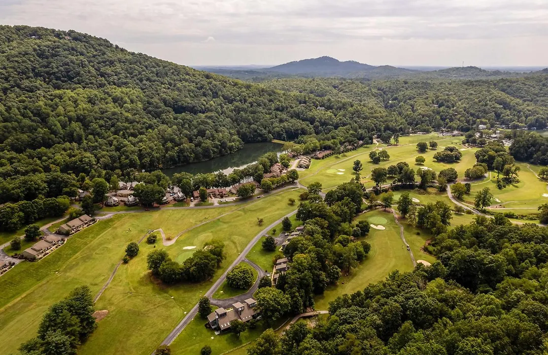 Hike, Golf & Swim! Rumbling Bald Resort Mtn Home-1