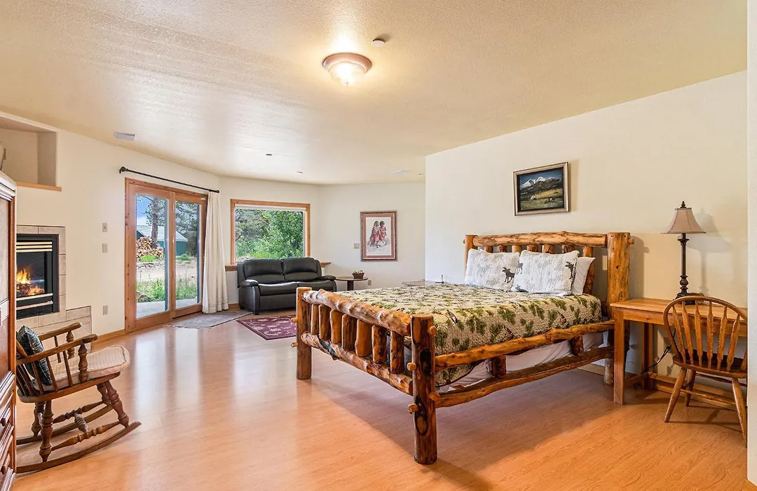 H7 At Hope Mountain -- 6-Bedroom Retreat Home At Allenspark Colorado Home-1