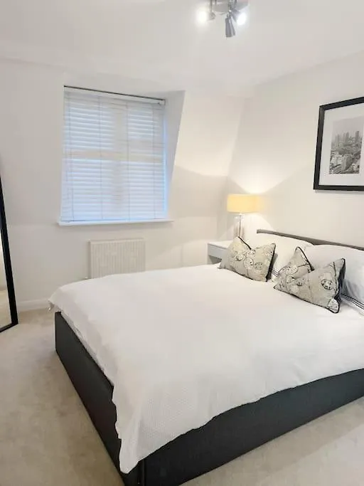 Beautiful Central London Mews, Sleeps 4-1
