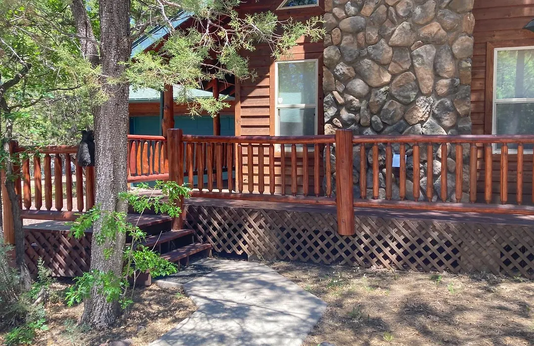 Whispering Pines Retreat-1