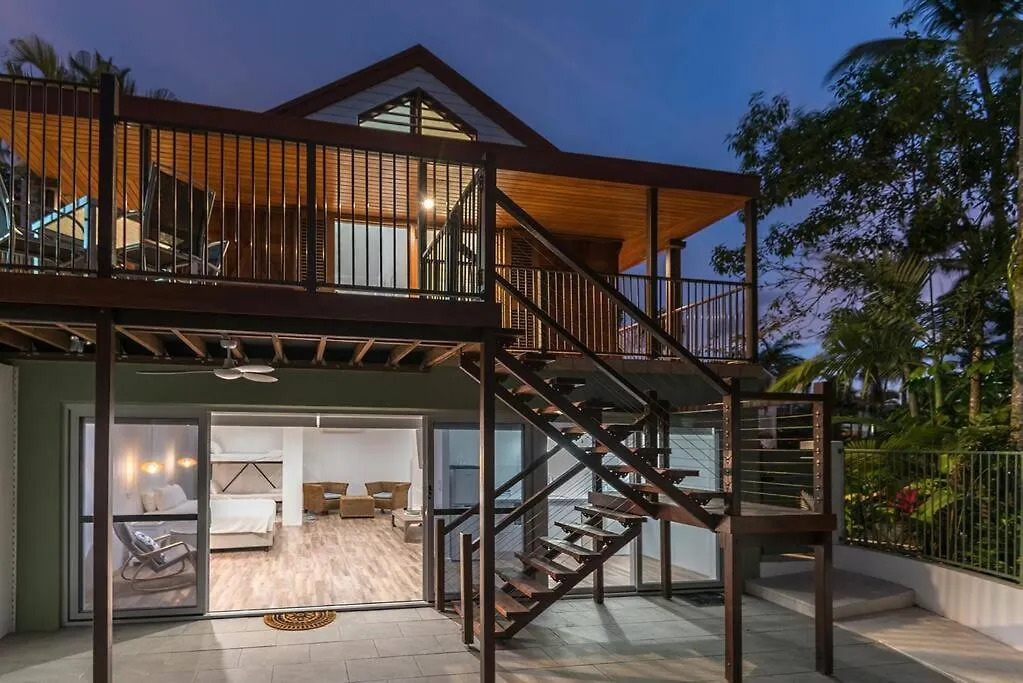 10 Wharf Street - A Tropical Family Home-1