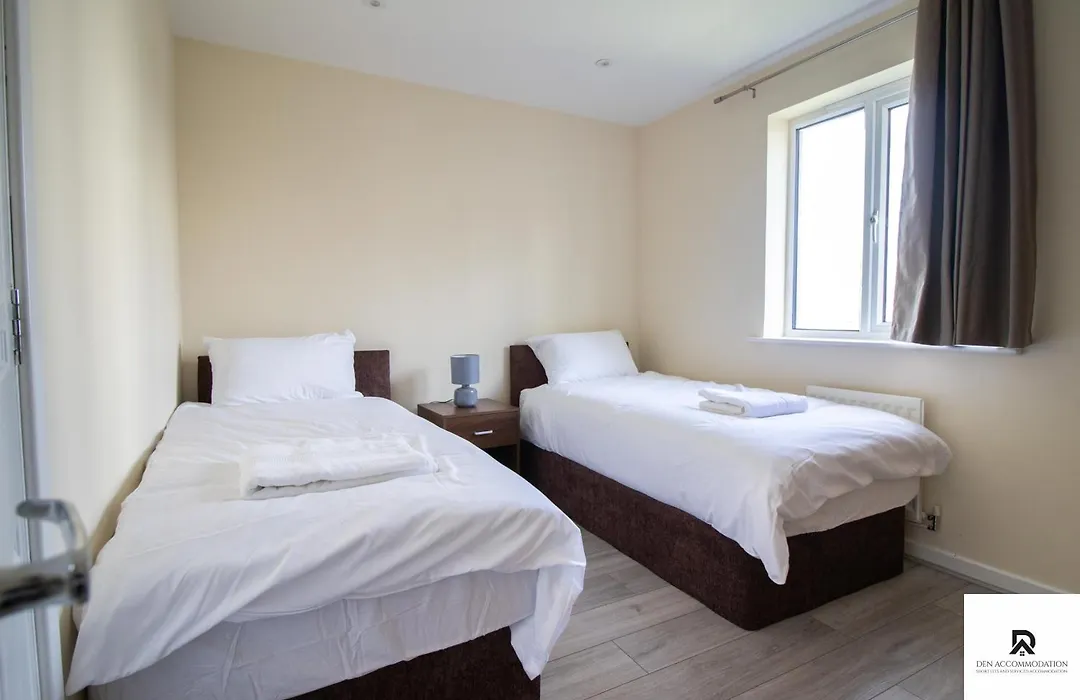 Newly Launched Two Bedroom House By Den Accommodation Short Lets & Serviced Accommodation With Garden-1