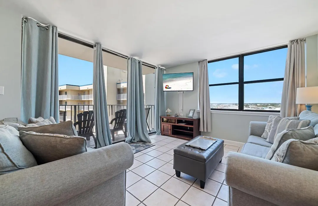 Gulf House 605-1