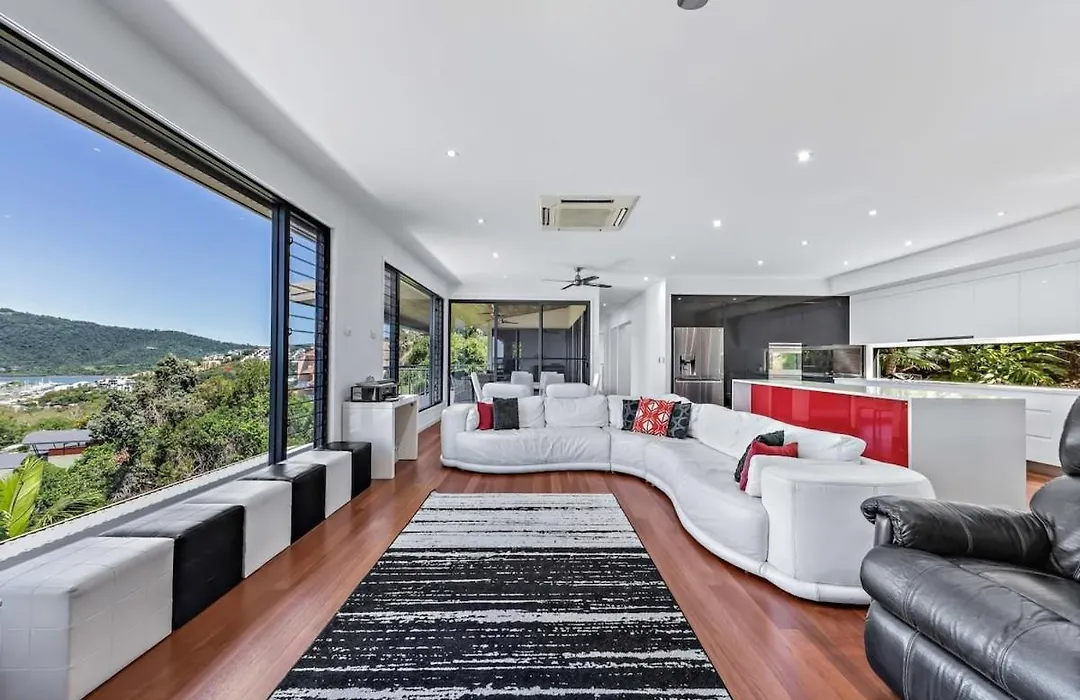 15 Kara - Luxurious Home With Million Dollar Views-1