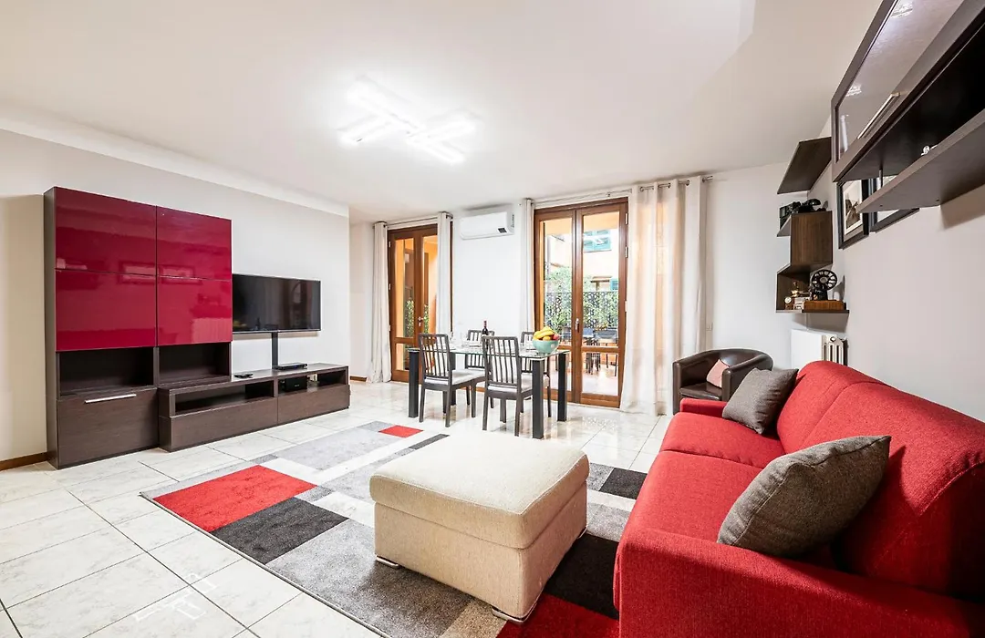 "Once Upon A Time" Cherubini Palace Thematic Apartments Free Parking-1