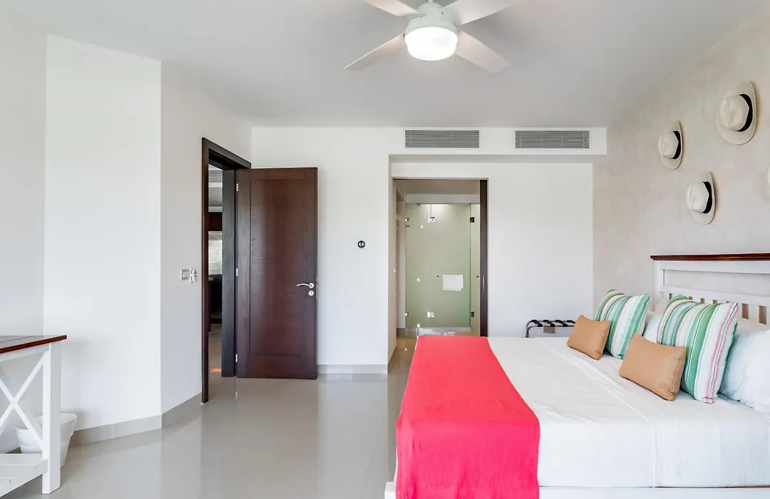 Mareazul Beach Front Condos At Playa Del Carmen-1